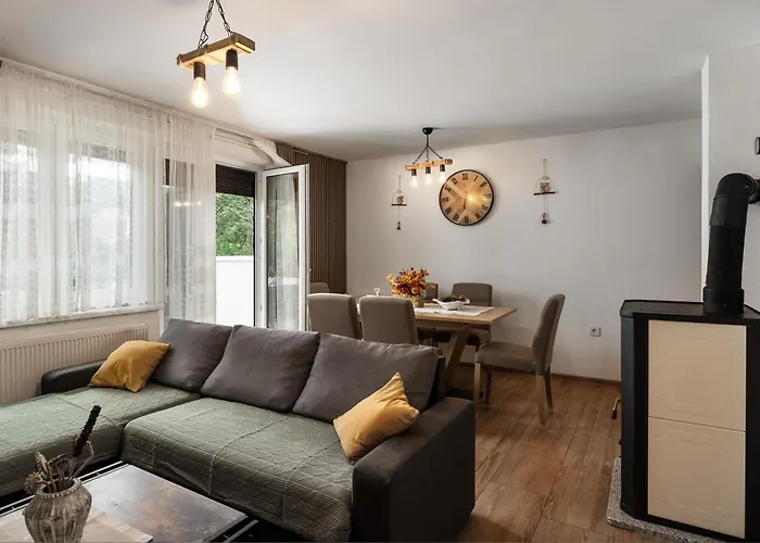 Kuca Za Odmor Iva Case de vacanță *